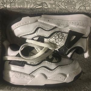 Jordan 4 Retro SE(TD)